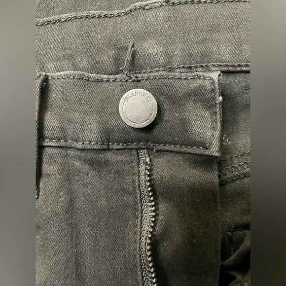 BlankNYC Black White Stripe Cropped Ankle Distressed  Raw Hem Skinny Jeans 27 - Picture 14 of 15